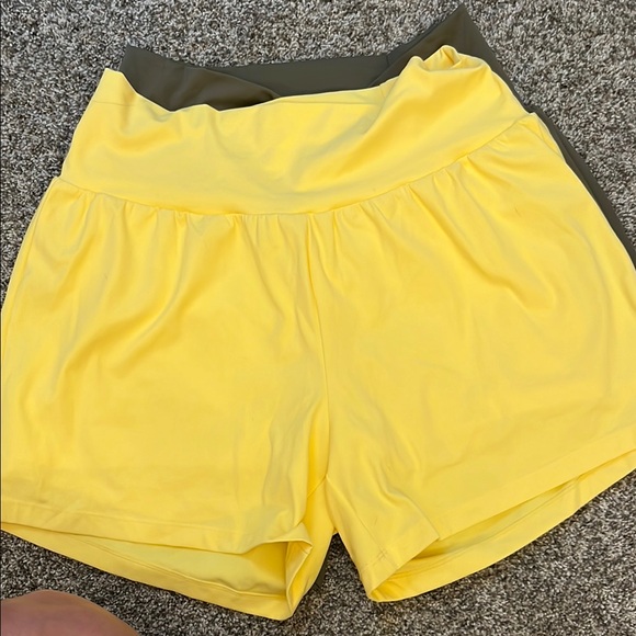 HALARA Women's Athletic Shorts - Yellow, Olive Green, Majolica blue - Picture 4 of 7